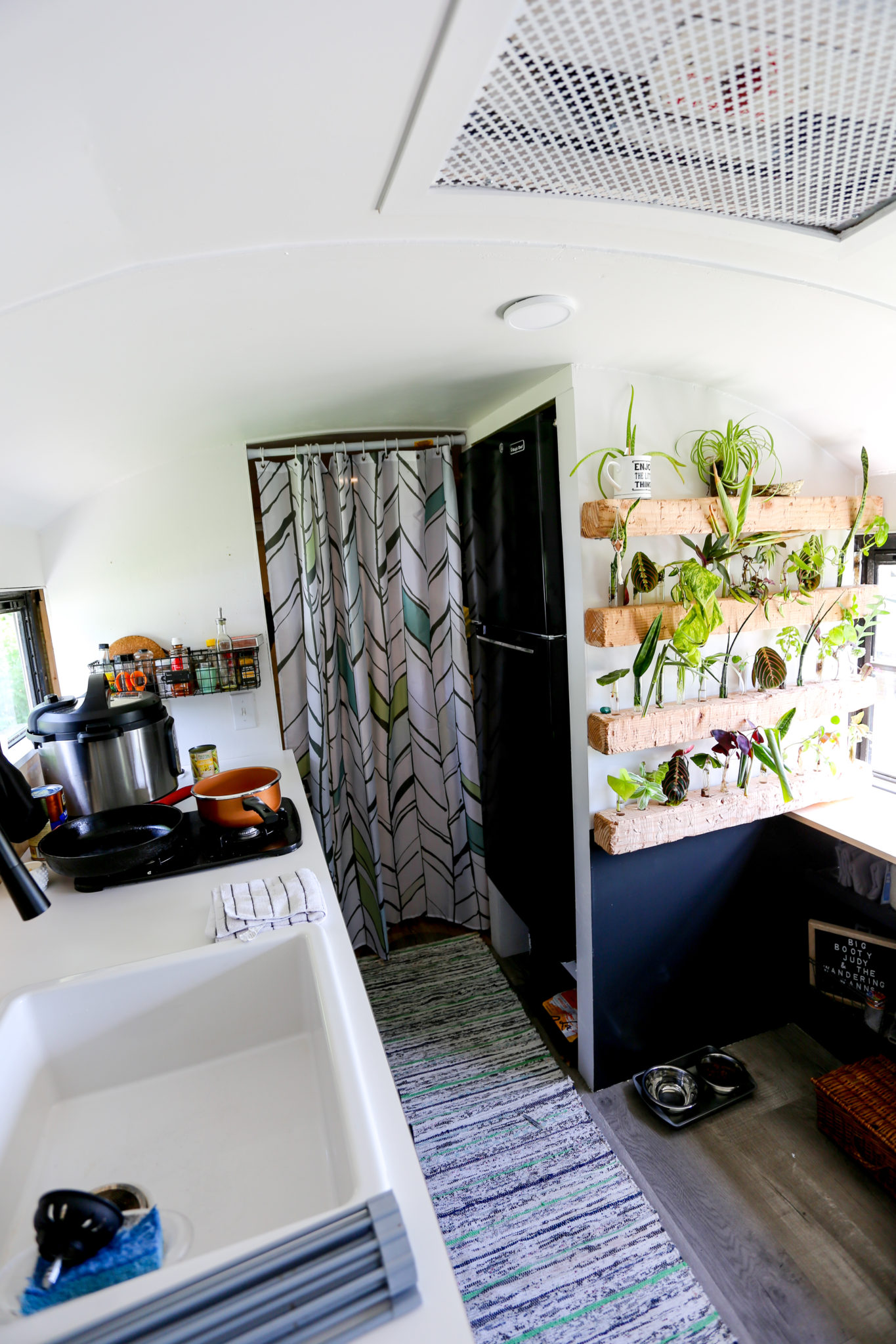 skoolie kitchen